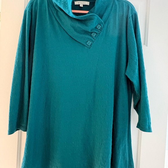 astrologie Tops - Teal Women's Top plus size  with Button Detail